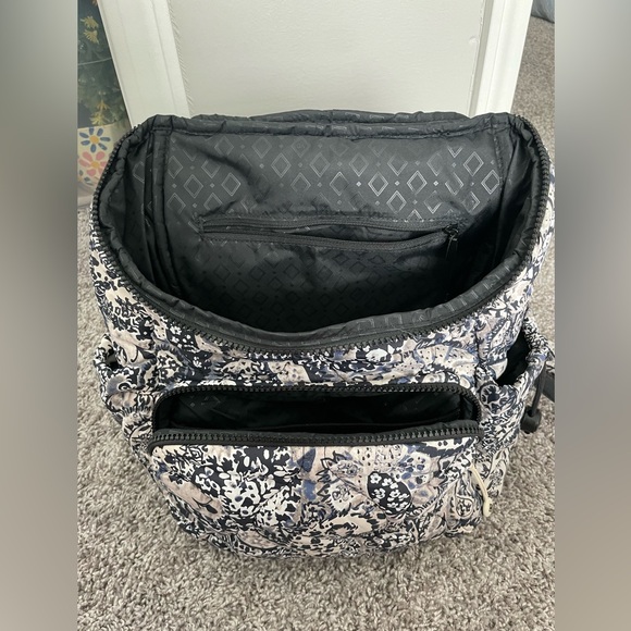 Backpack - Picture 2 of 4